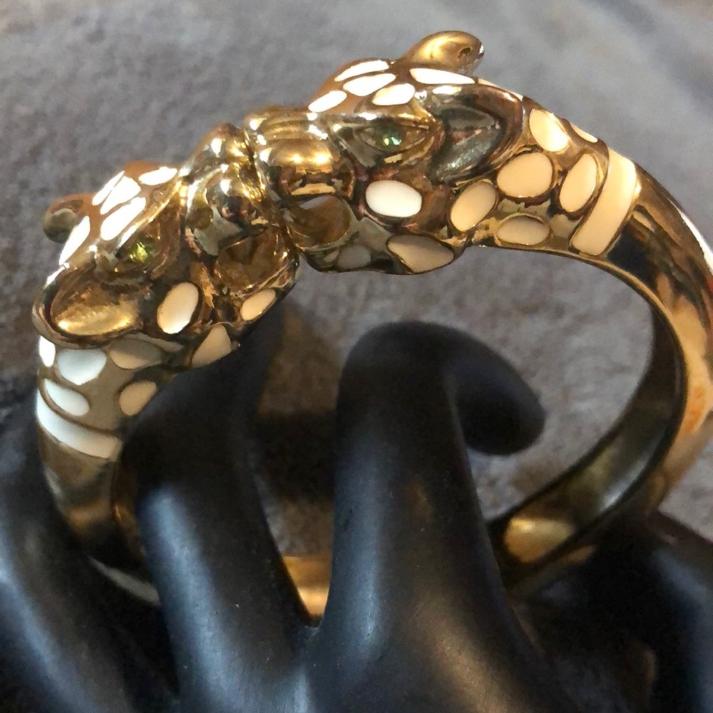 Lilly Pulitzer clamper bracelet - Picture 3 of 7